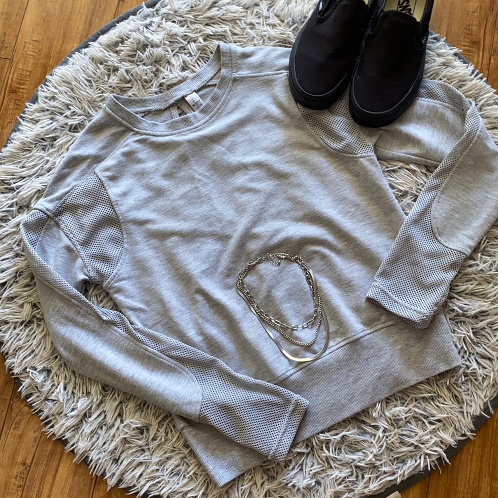 90 degrees sweatshirt